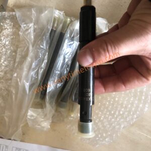 SDLG LG956 wheel loader engine parts 4110001597006 injector assembly