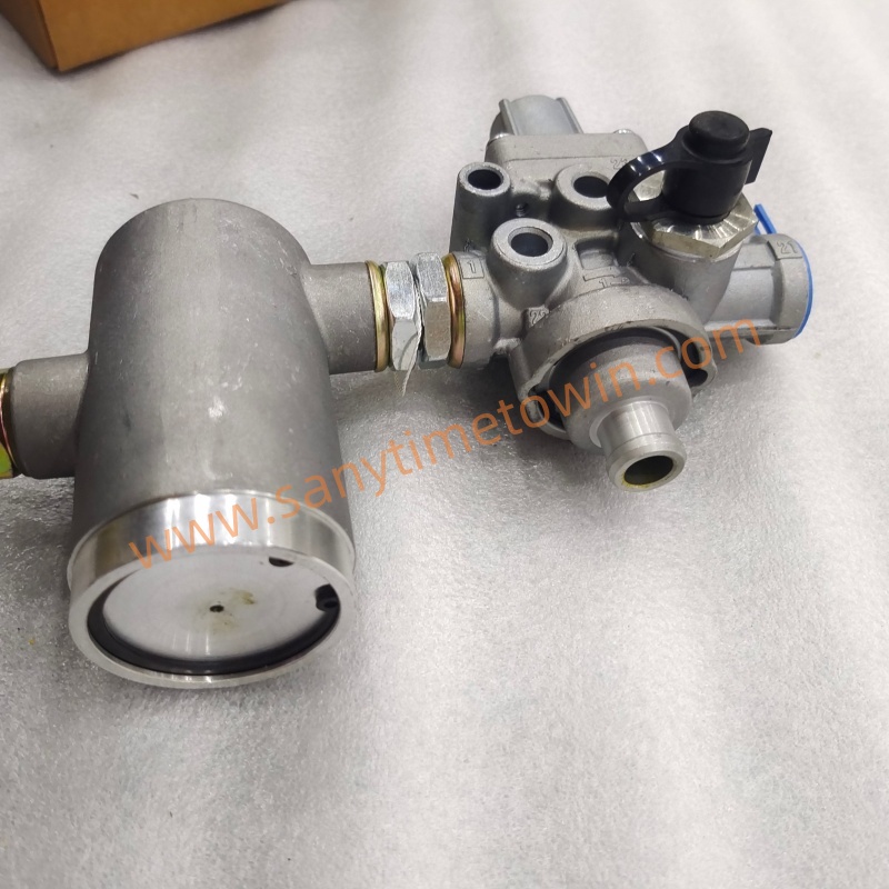 SDLG high quality original spare parts 29220026801 air Resource for wheel loader excavator - Image 4