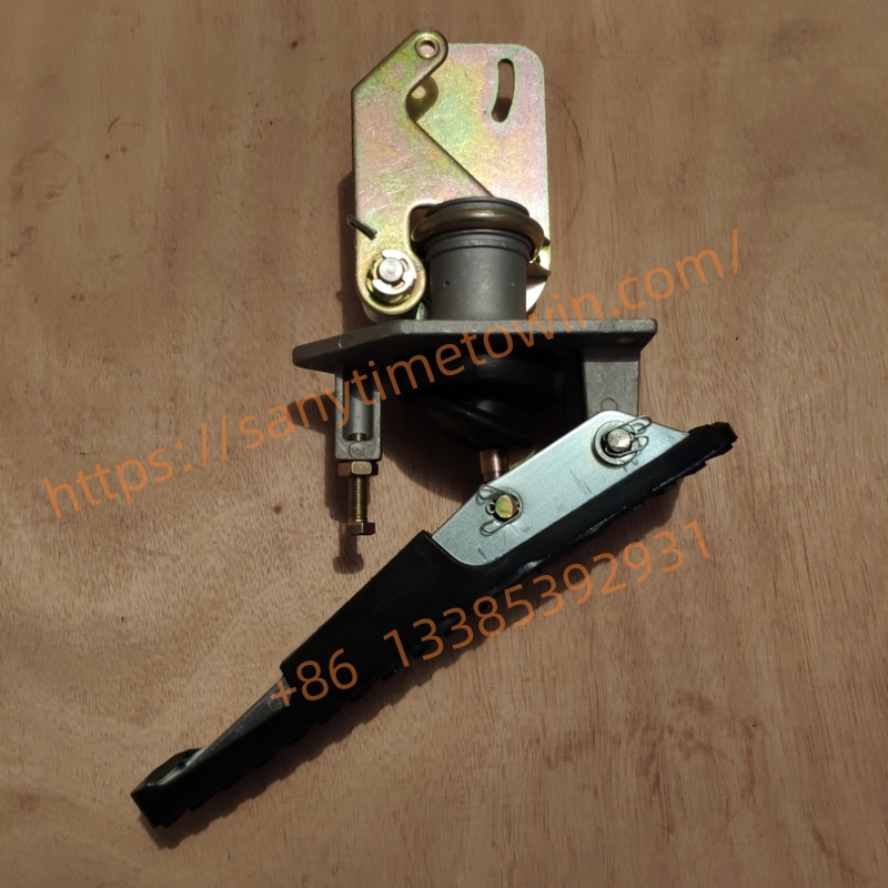 4110001526 Throttle Pedal Spare Parts For SDLG Wheel Loader L956F L956L L956H - Image 2