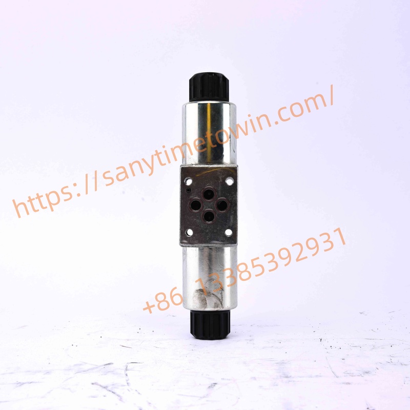SANY Port Hoisting Crane Container Stacker SANY forklift SRSC45V5 Spare Parts 60059724 Solenoid Directional Valve - Image 4