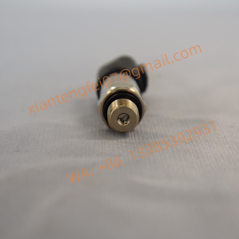 60205857 Pressure Sensor For SANY SRSC45H2 Reach Stacker - Image 2
