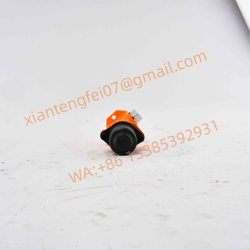 A220401000363 Manual Directional Valve For STG190C-8 MOTOR GRADER PARTS - Image 4